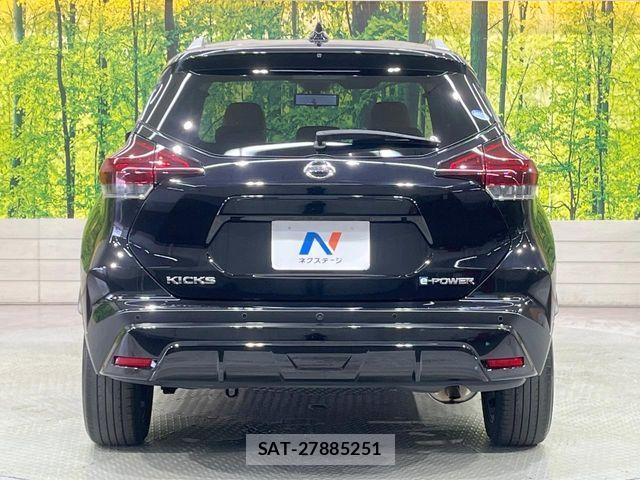 Nissan KICKS 2021-12 7220438-14