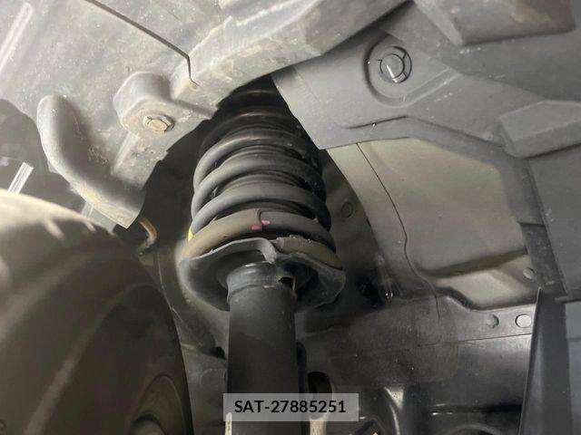Nissan KICKS 2021-12 7220438-19