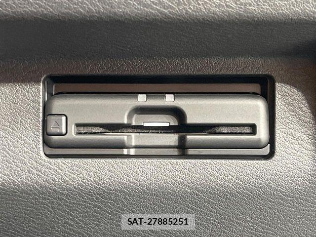 Nissan KICKS 2021-12 7220438-6
