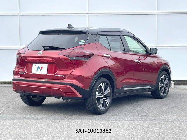 Nissan KICKS 2020-09 7220416-16