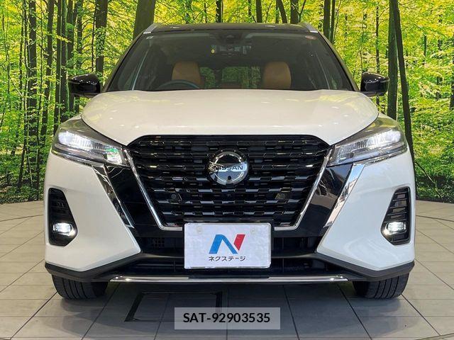 Nissan KICKS 2021-08 7220431-13