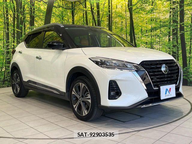 Nissan KICKS 2021-08 7220431-15