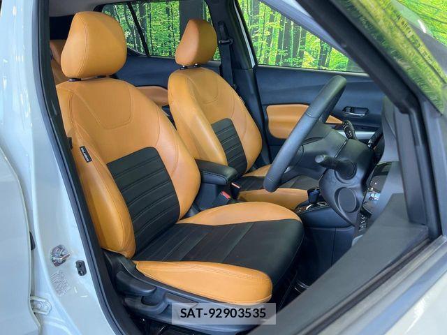 Nissan KICKS 2021-08 7220431-7