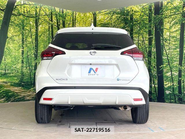Nissan KICKS 2021-04 7220418-14