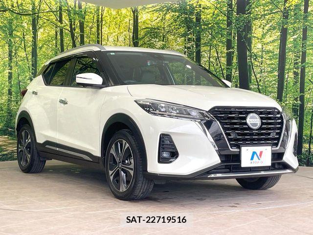 Nissan KICKS 2021-04 7220418-15