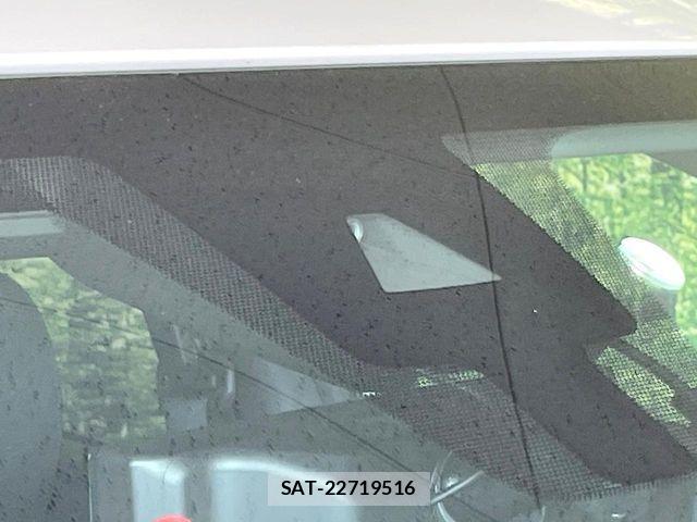 Nissan KICKS 2021-04 7220418-4