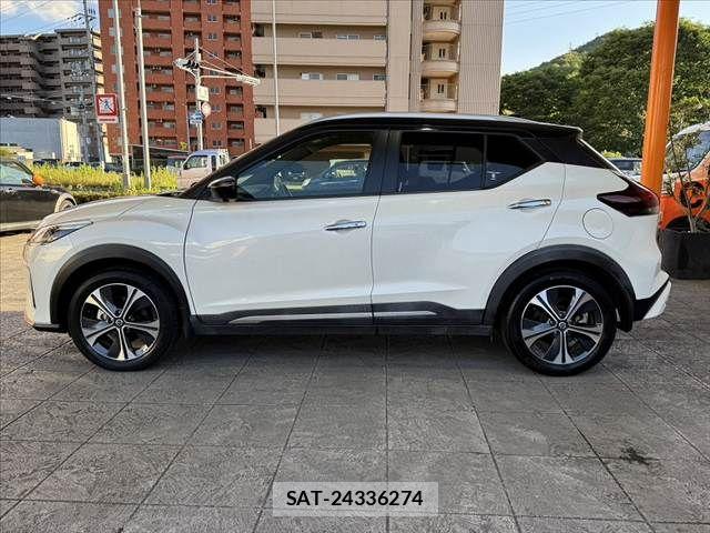 Nissan KICKS 2020-12 7220419-11