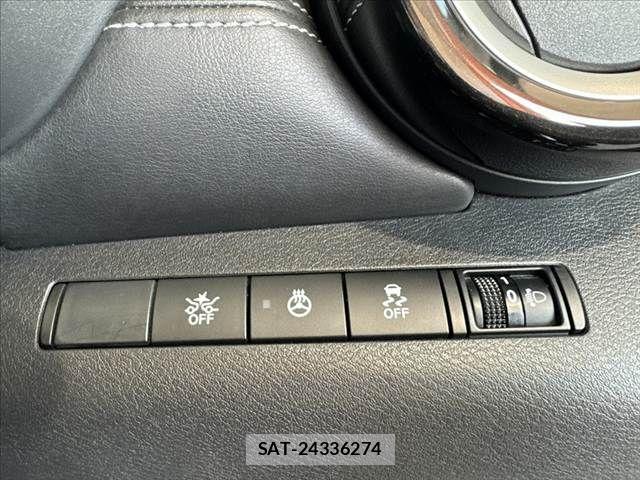 Nissan KICKS 2020-12 7220419-15