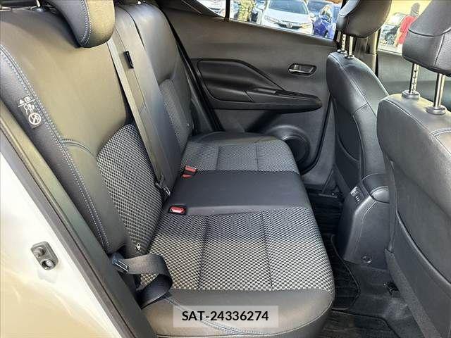 Nissan KICKS 2020-12 7220419-23