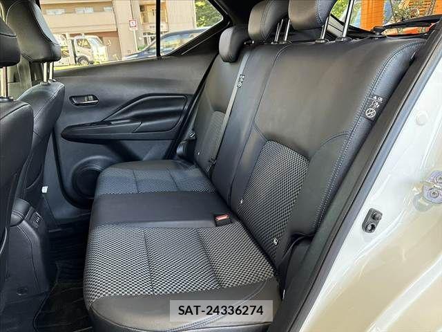 Nissan KICKS 2020-12 7220419-25