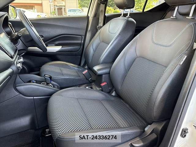 Nissan KICKS 2020-12 7220419-26