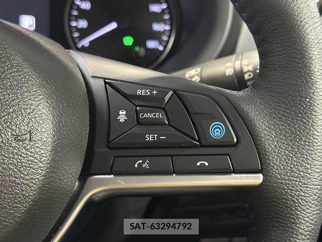 Nissan KICKS 2021-03 7220420-4