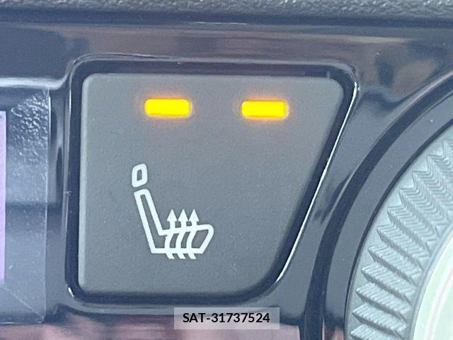 Nissan KICKS 2021-05 7220424-5