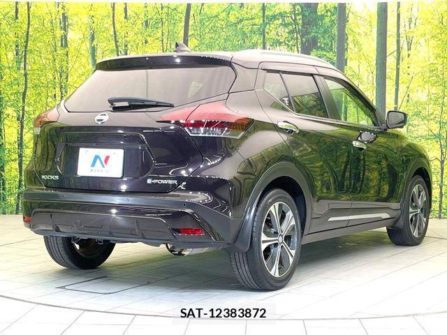 Nissan KICKS 2021-05 7220423-16