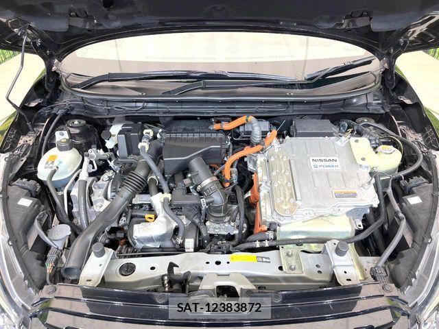Nissan KICKS 2021-05 7220423-17