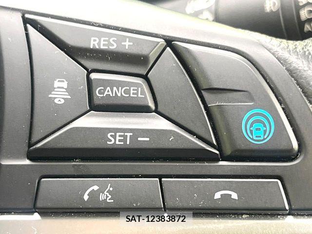 Nissan KICKS 2021-05 7220423-4