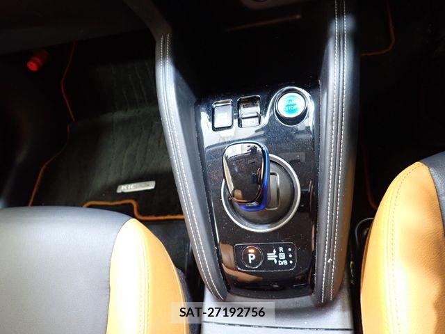 Nissan KICKS 2021-06 7220429-16