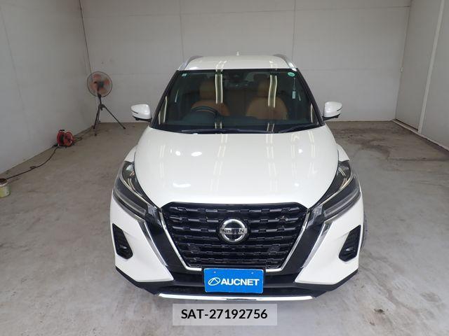 Nissan KICKS 2021-06 7220429-4
