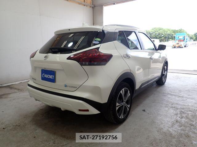 Nissan KICKS 2021-06 7220429-7