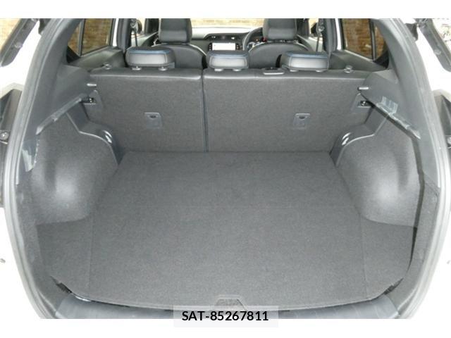 Nissan KICKS 2022-09 7220440-12