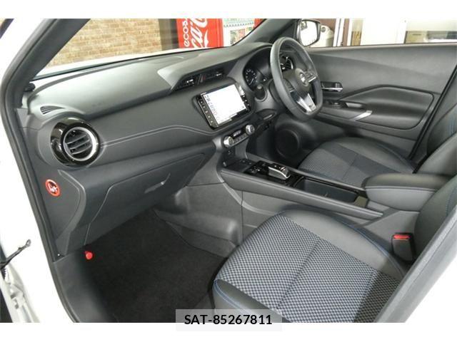Nissan KICKS 2022-09 7220440-5