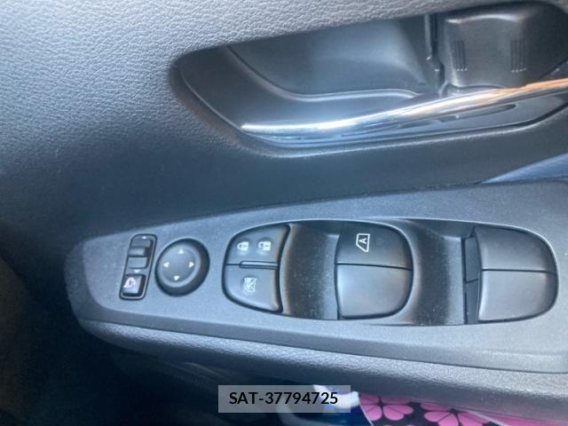 Nissan KICKS 2023-11 7220442-14