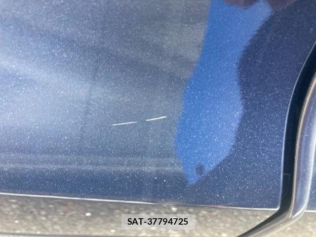 Nissan KICKS 2023-11 7220442-23
