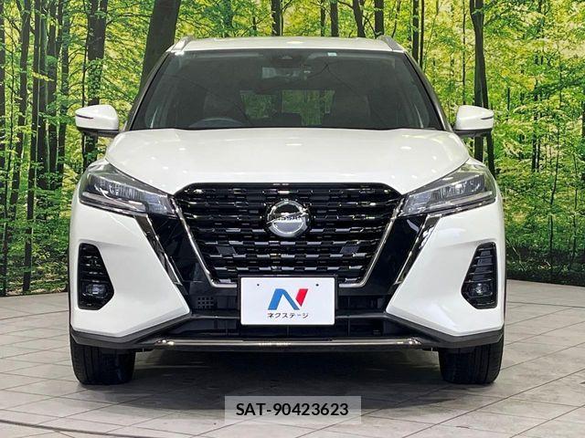 Nissan KICKS 2023-03 7220439-14