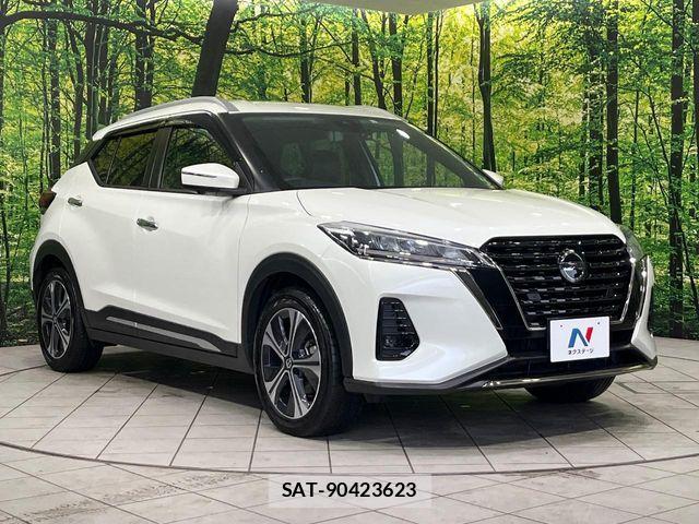 Nissan KICKS 2023-03 7220439-16