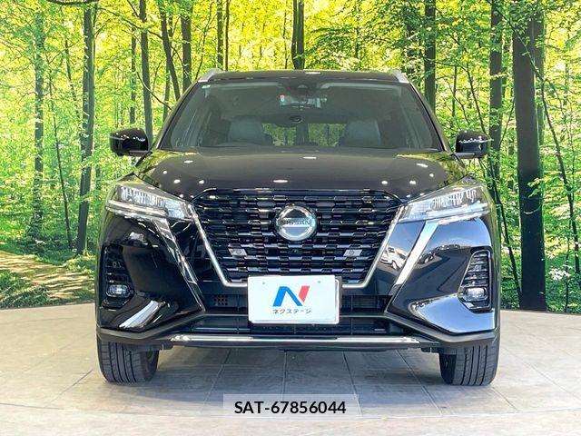Nissan KICKS 2022-03 7272135-13