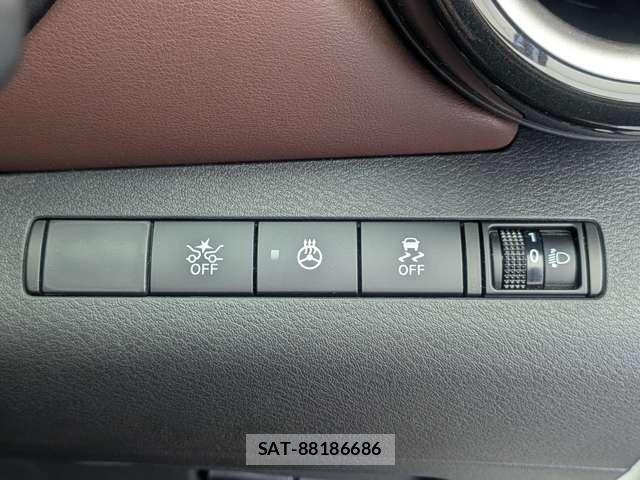 Nissan KICKS 2023-12 7272138-12