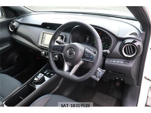 Nissan KICKS 2023-07 7327774-10