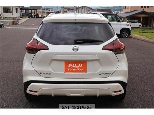 Nissan KICKS 2023-07 7327774-17
