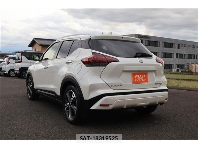 Nissan KICKS 2023-07 7327774-19