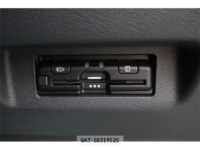 Nissan KICKS 2023-07 7327774-5