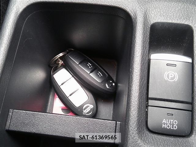 Nissan KICKS 2021-05 7327779-9