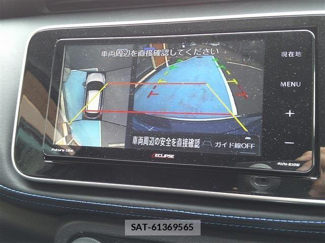 Nissan KICKS 2021-05 7327779-15