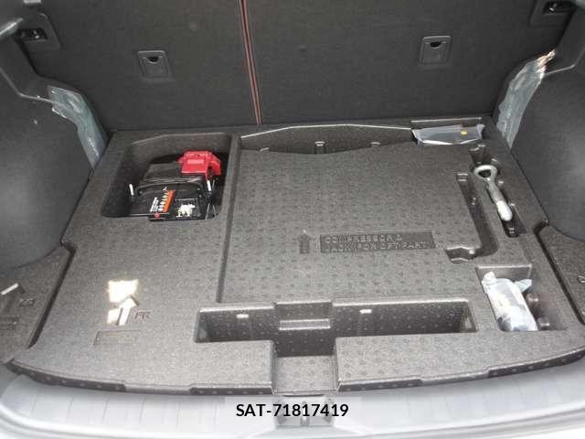 Nissan KICKS 2025-10 7327772-28