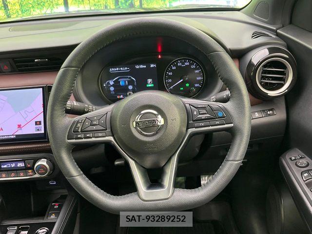 Nissan KICKS 2023-06 7327775-10