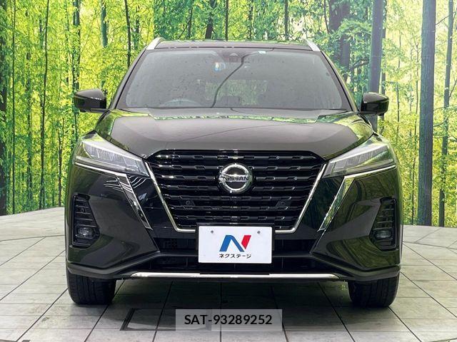 Nissan KICKS 2023-06 7327775-13