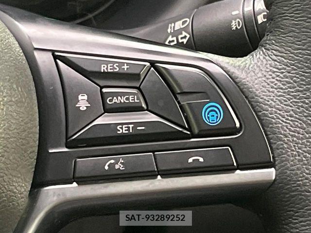 Nissan KICKS 2023-06 7327775-5