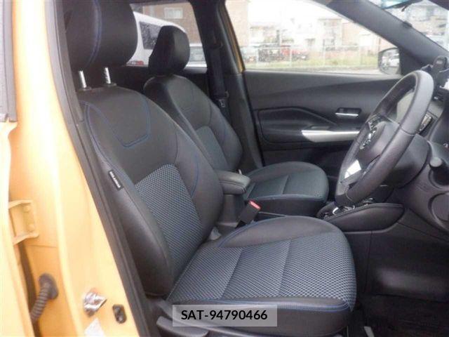 Nissan KICKS 2021-02 7327769-5
