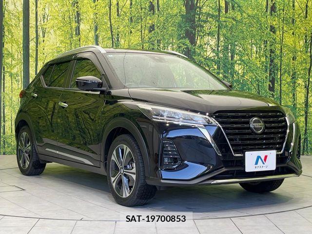 Nissan KICKS 2022-01 7327780-15