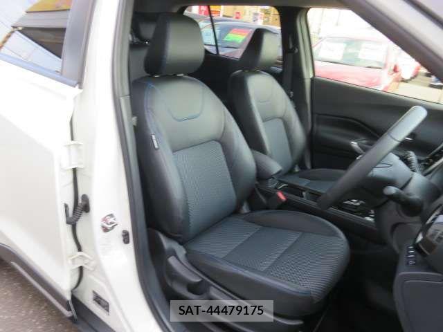 Nissan KICKS 2025-10 7327773-18