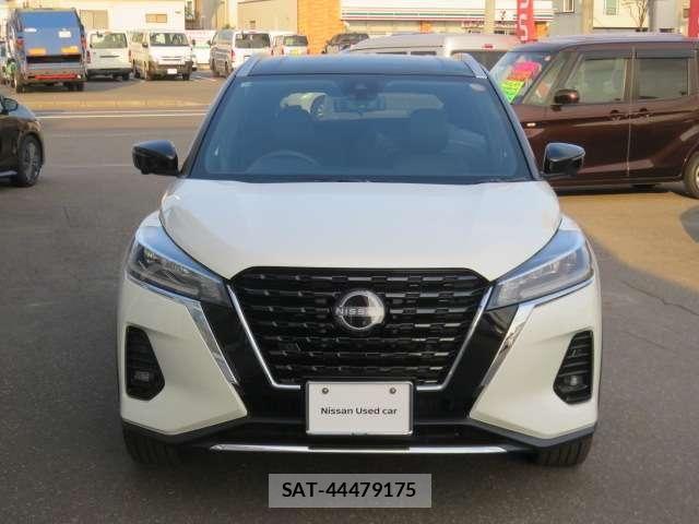 Nissan KICKS 2025-10 7327773-23