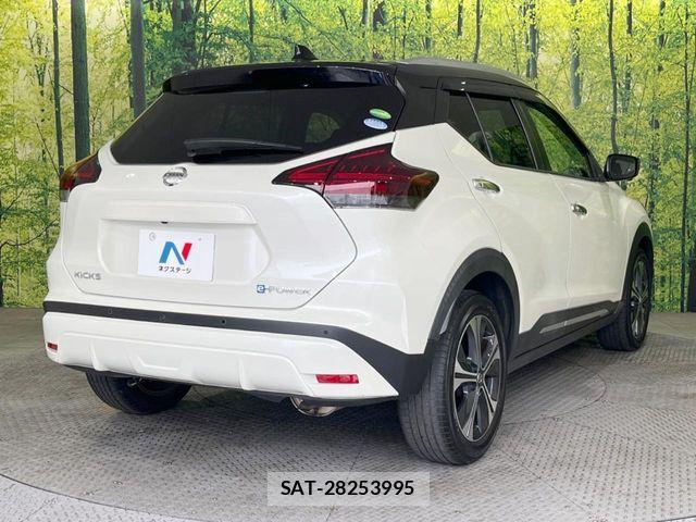 Nissan KICKS 2021-09 7327776-16