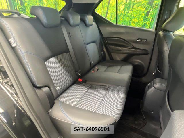Nissan KICKS 2021-12 7327782-8