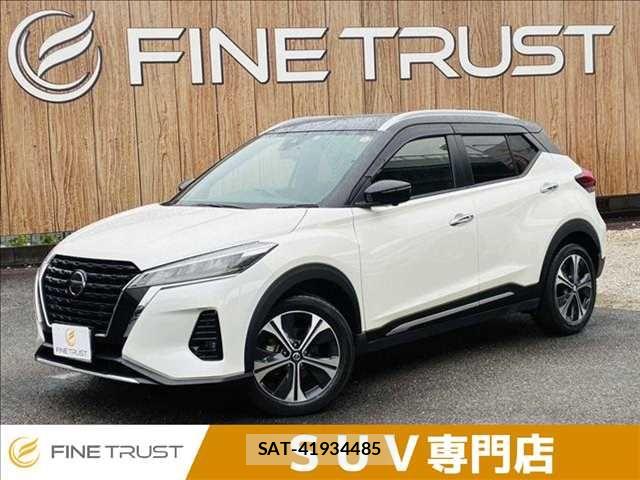 Nissan KICKS 2021-08 7327788-0