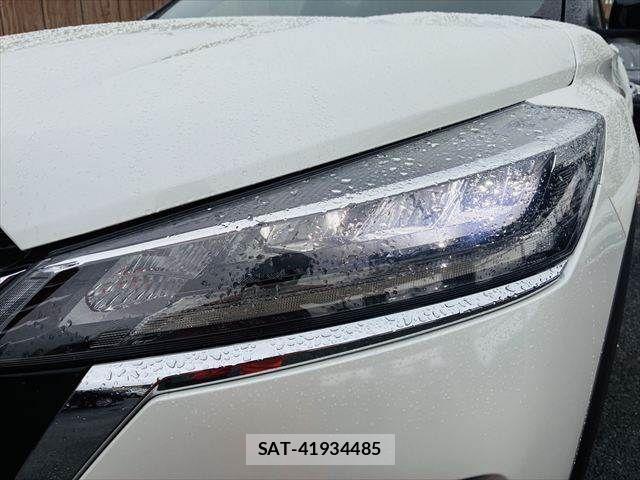 Nissan KICKS 2021-08 7327788-10