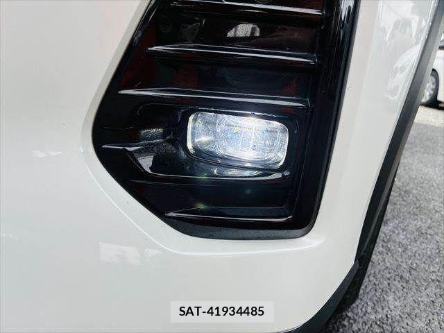 Nissan KICKS 2021-08 7327788-11